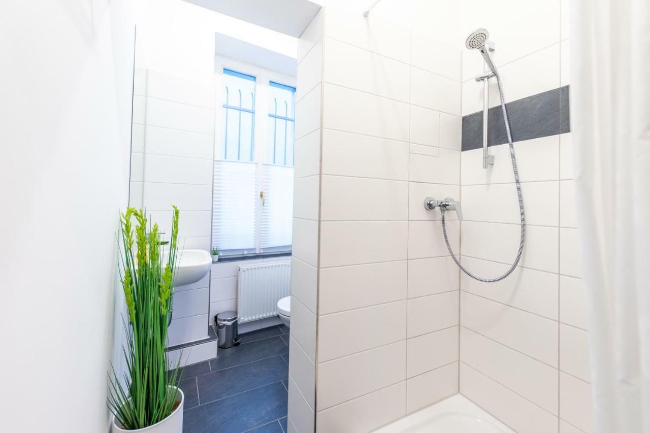 Fischerwiege Ferienwohnungen & Apartments Am Dom Ерфурт Екстериор снимка