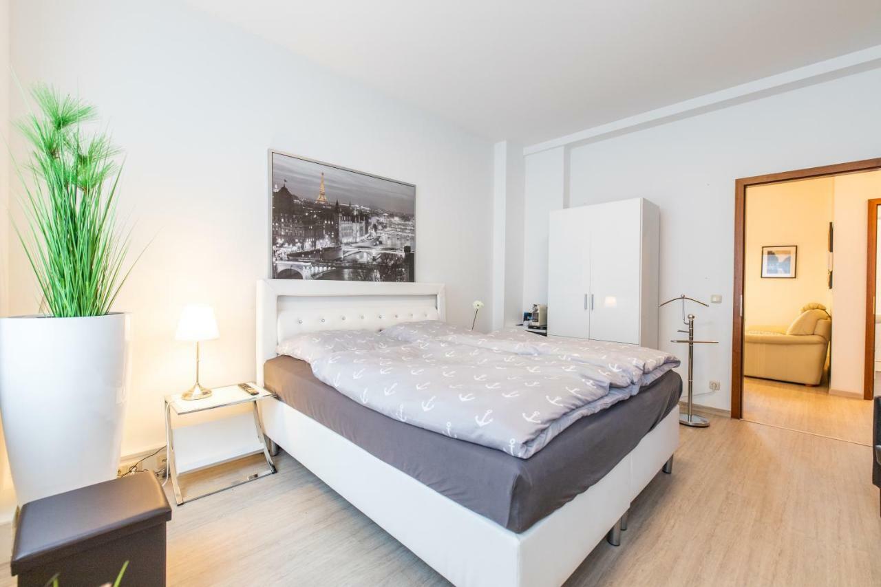 Fischerwiege Ferienwohnungen & Apartments Am Dom Ерфурт Екстериор снимка